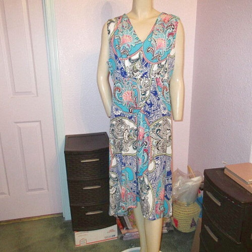 Chico's Sleeveless Babydoll Dress 3 XL Paisley Colorful Flowy Stretch Shift Boho